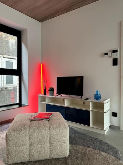 Loft 202 *