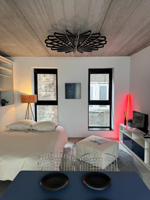 Loft 202 Apartment *